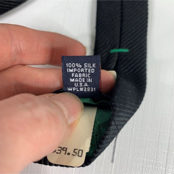 Tommy Hilfiger Mens Silk Necktie Red - Picture 5 of 6